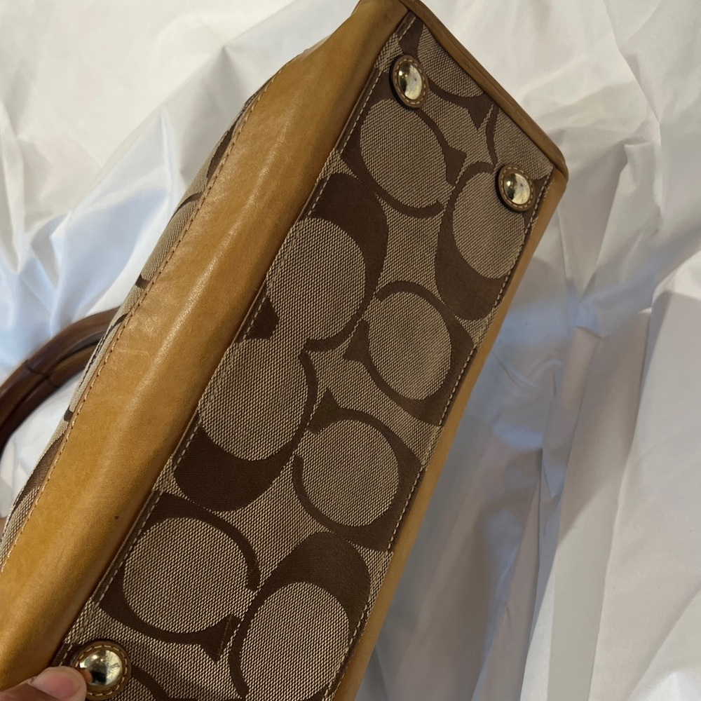 Coach Brown and Tan Shoulder Bag - Picture 3 of 8